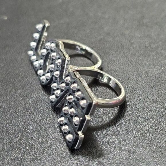 Silver tone and black double finger love ring - Picture 4 of 11